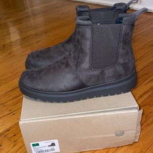 Bacia Grey Ankle Boots size 7.5  new in box